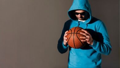 Apparel of the Goalkeeper in the Present Day: Technology Meets Fashion